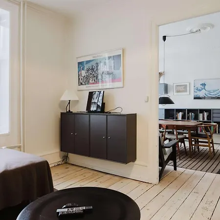 Lägenhet Bright & Charming 3-room Köpenhamn