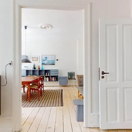 Bright & Charming 3-room Apartment