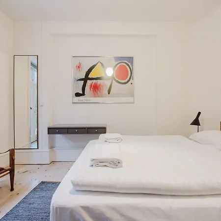 Lägenhet Bright & Charming 3-room